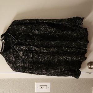 Michelle Mae, Amber acid wash button up size XL 100% rayon